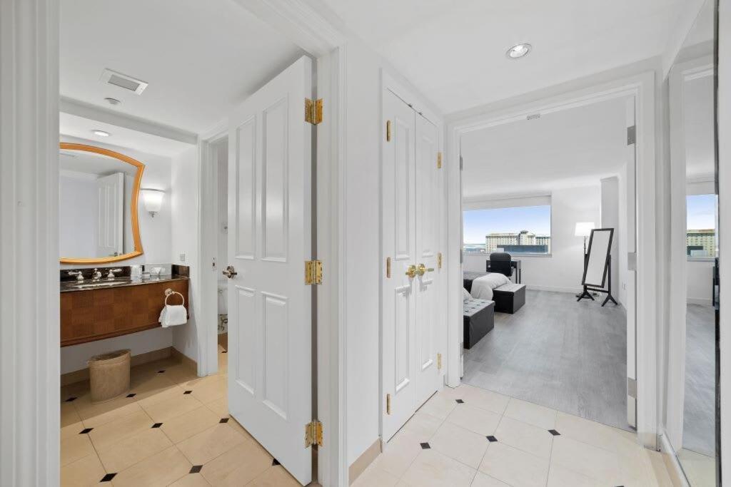 Huge Beachfront Condo Cozysuites At Showboat Атлантик Сити Экстерьер фото